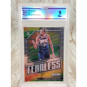 Kevin Durant 2022-23 Panini Prizm Fearless #7 Silver Prizm CCG 9